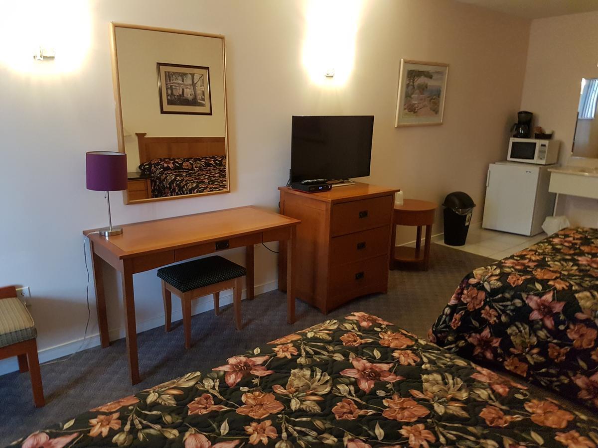 Lakeview Resort Motel Васага-Бич Экстерьер фото